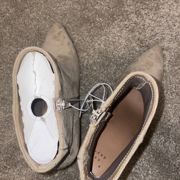 A new day 3 inch block heeled boots tan faux suede size 10 cullen ankle - Picture 10 of 11